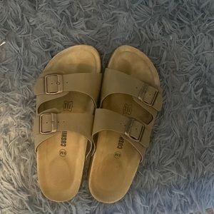Cushionaire Sandals